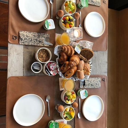 Cafe Coureur Borgloon Hotel Eksteriør billede