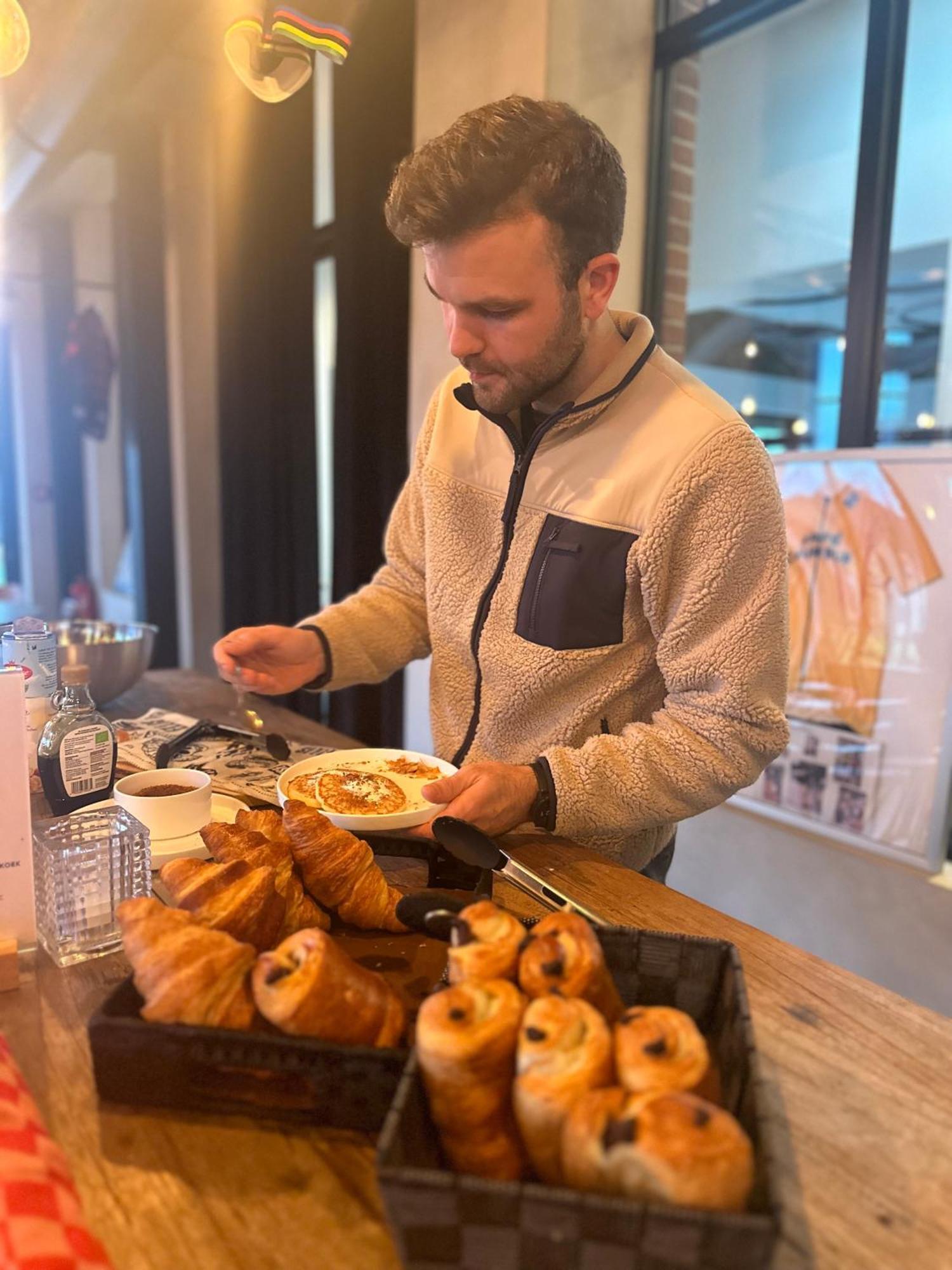Cafe Coureur Borgloon Hotel Eksteriør billede