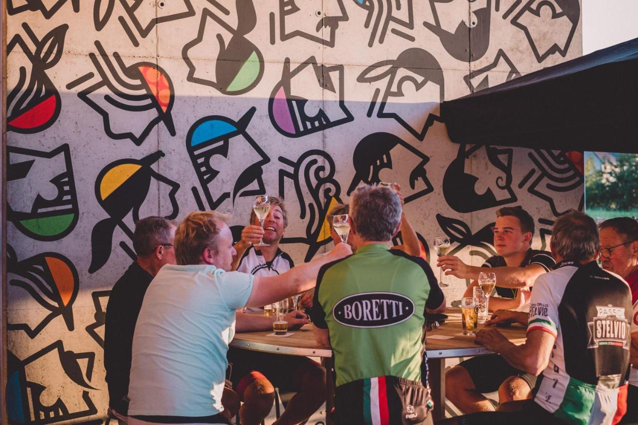 Cafe Coureur Borgloon Hotel Eksteriør billede